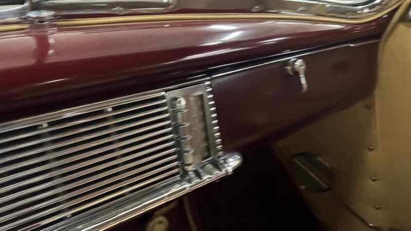 1948 Packard Victoria Super 8