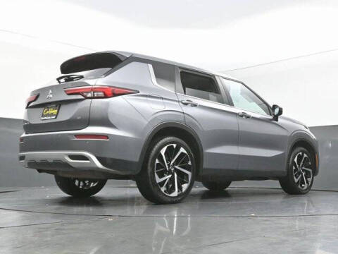 2024 Mitsubishi Outlander SE