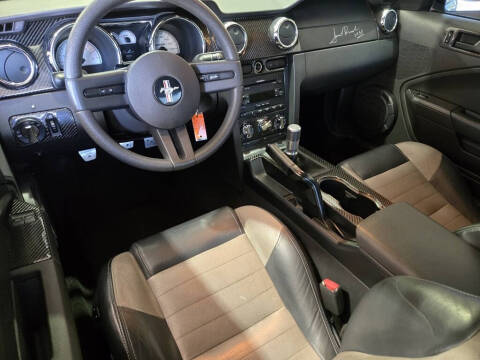 2005 Ford Mustang GT Premium