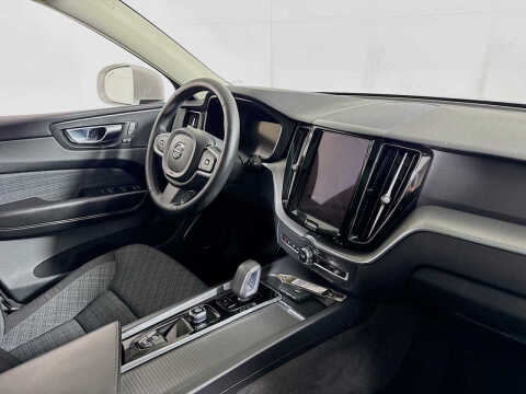 2023 Volvo XC60 B5 Core