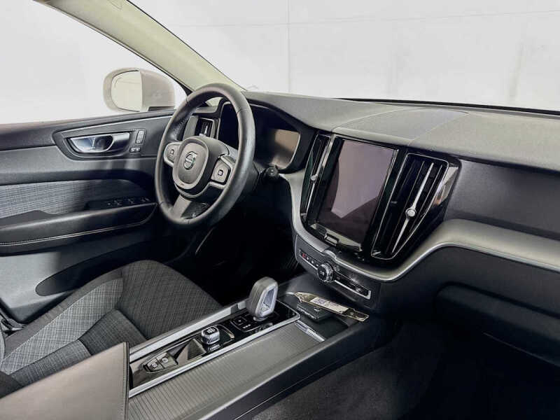 2023 Volvo XC60 B5 Core