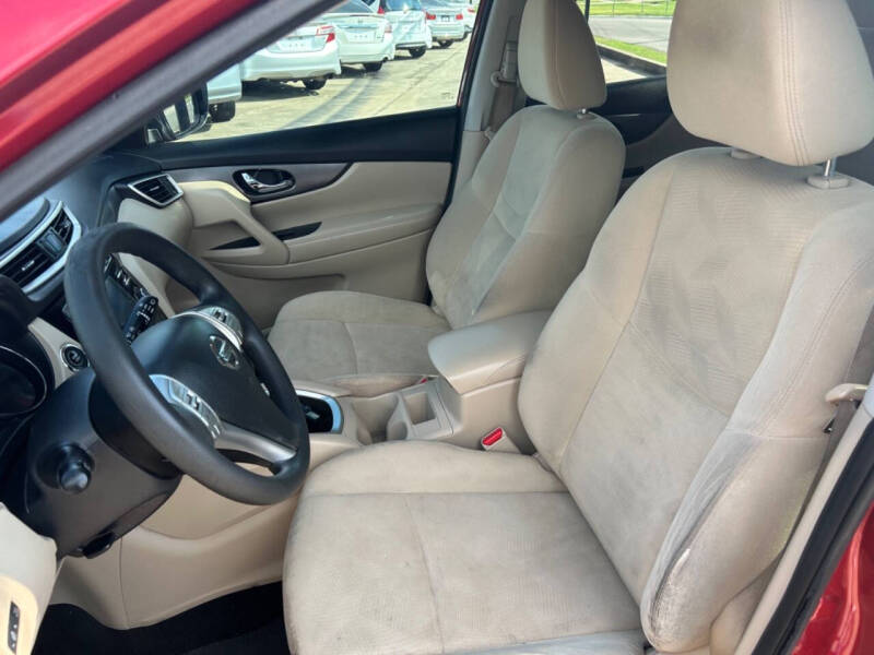 2016 Nissan Rogue SV