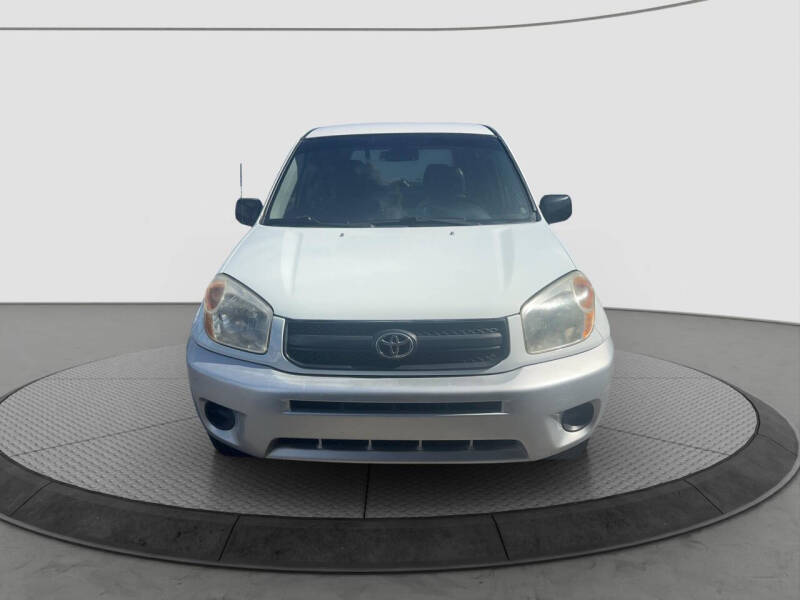 2005 Toyota RAV4 Base photo 2