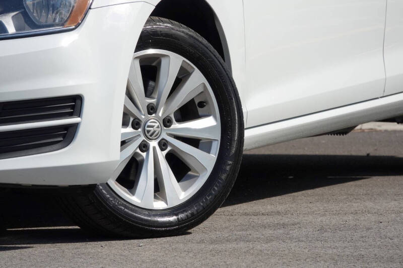 2015 Volkswagen Golf TDI SE