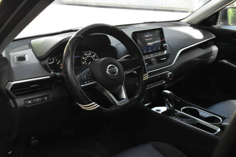 2021 Nissan Altima 2.5 SV