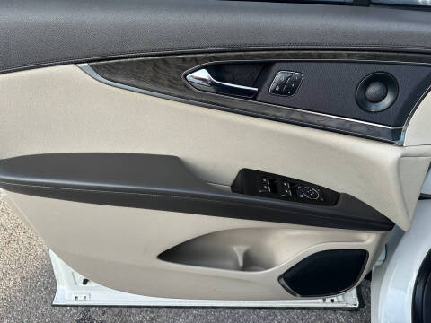 2020 Lincoln Nautilus Reserve