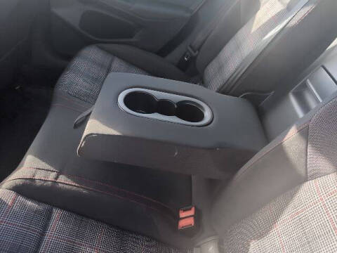 2025 Volkswagen Golf GTI S