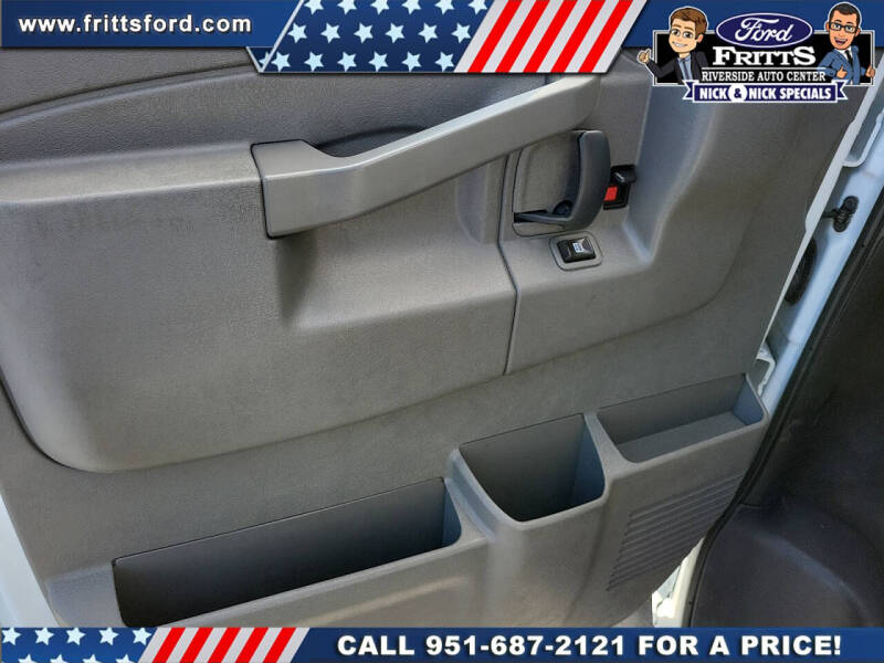 2017 GMC Savana LT 3500