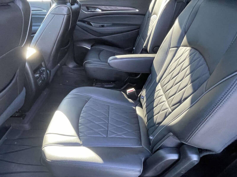 2022 Buick Enclave Avenir