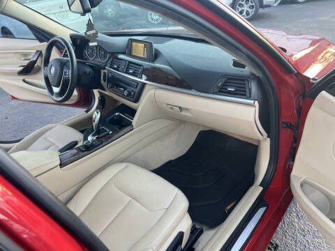 2015 BMW 3 Series 328i