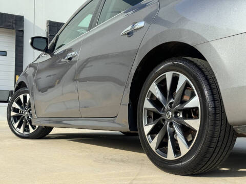 2019 Nissan Sentra SR
