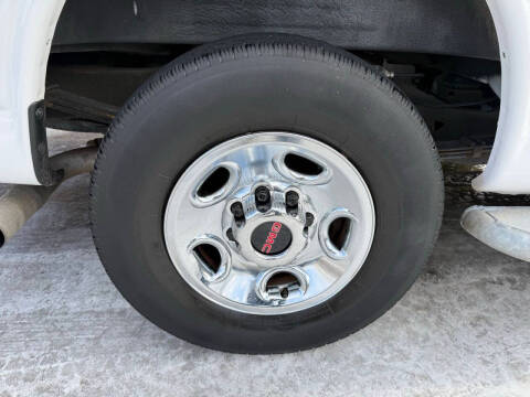 2023 GMC Savana 2500