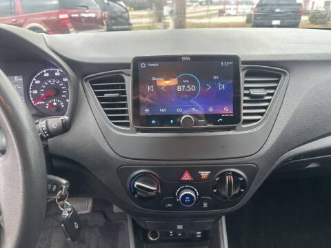2019 Hyundai Accent SE