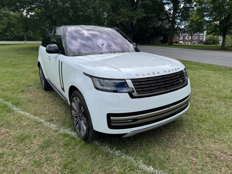 Image 4 of 2023 Land Rover Range Rover P530 SE