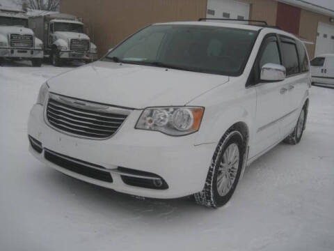 2015 Chrysler Town and Country Touring-L
