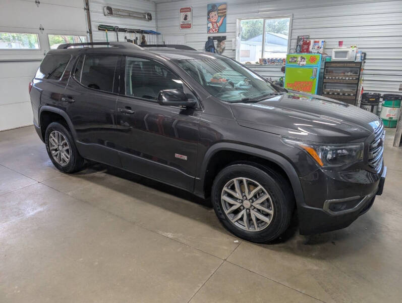 2017 GMC Acadia SLE-2