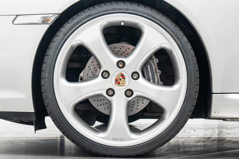 2005 Porsche 911 Carrera
