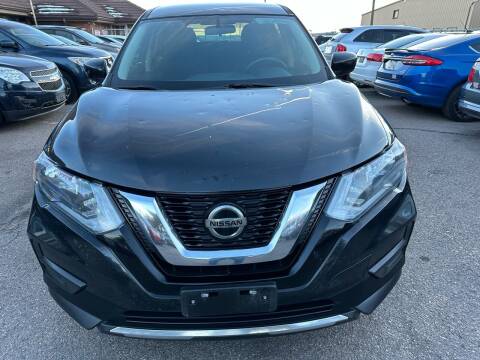 2018 Nissan Rogue for sale at STATEWIDE AUTOMOTIVE LLC in Englewood CO