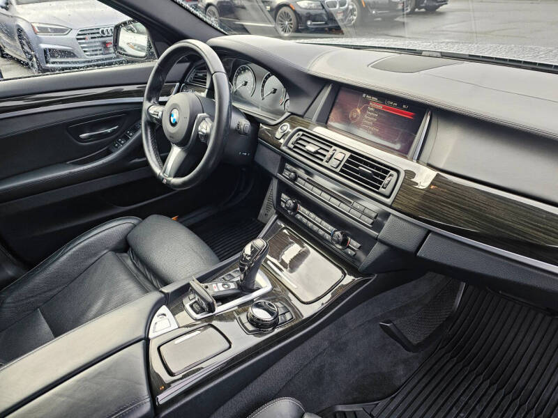 2015 BMW 5 Series 550i xDrive