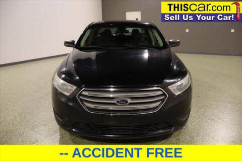 2013 Ford Taurus SE