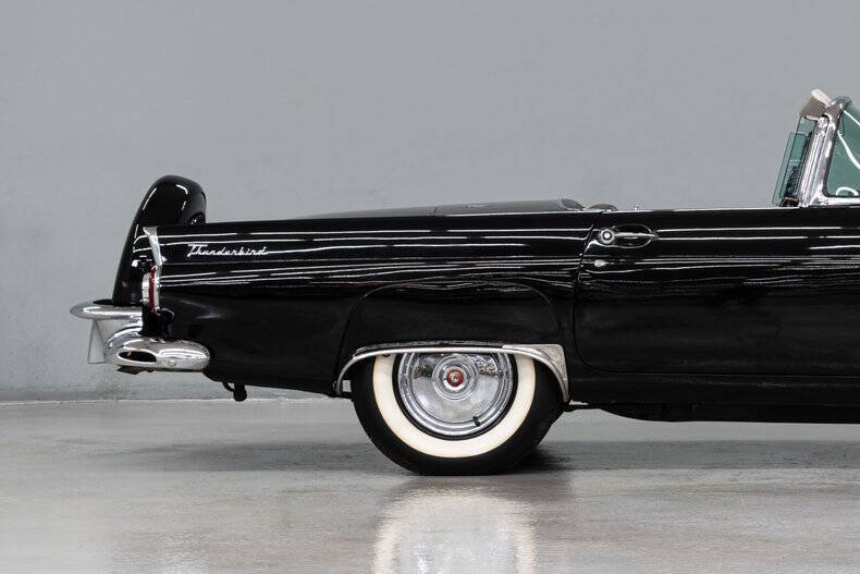 1956 Ford Thunderbird