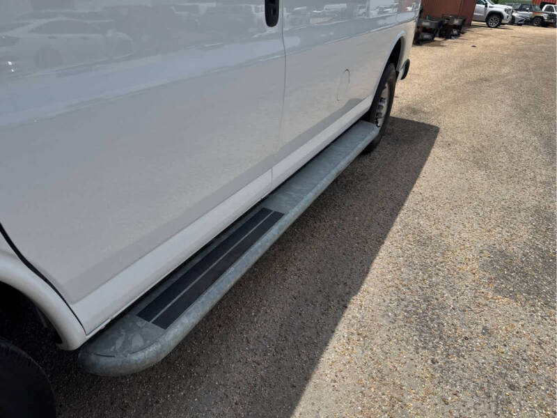 2024 Chevrolet Express 2500