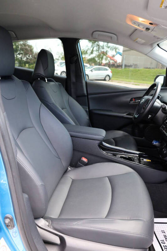 2022 Toyota Prius XLE AWD-e