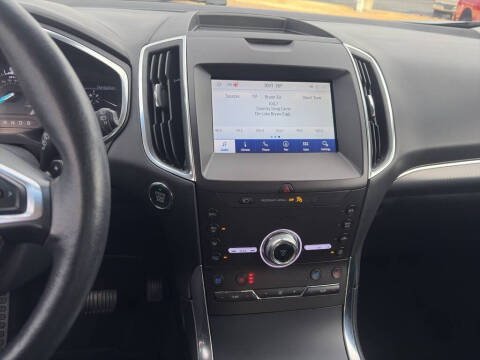 2020 Ford Edge Titanium