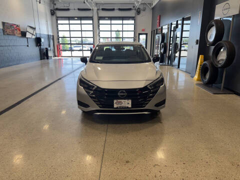 2025 Nissan Versa SR