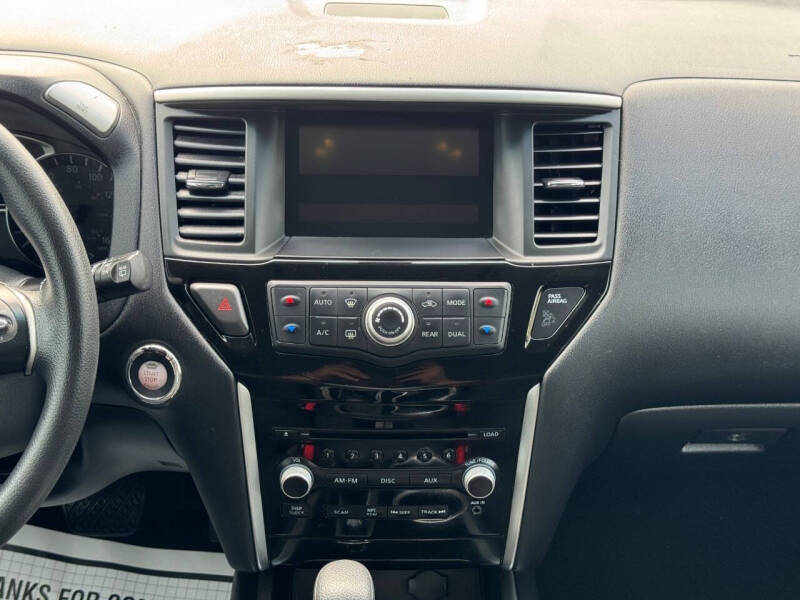 2015 Nissan Pathfinder S