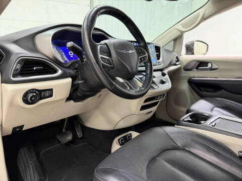 2021 Chrysler Pacifica Touring L