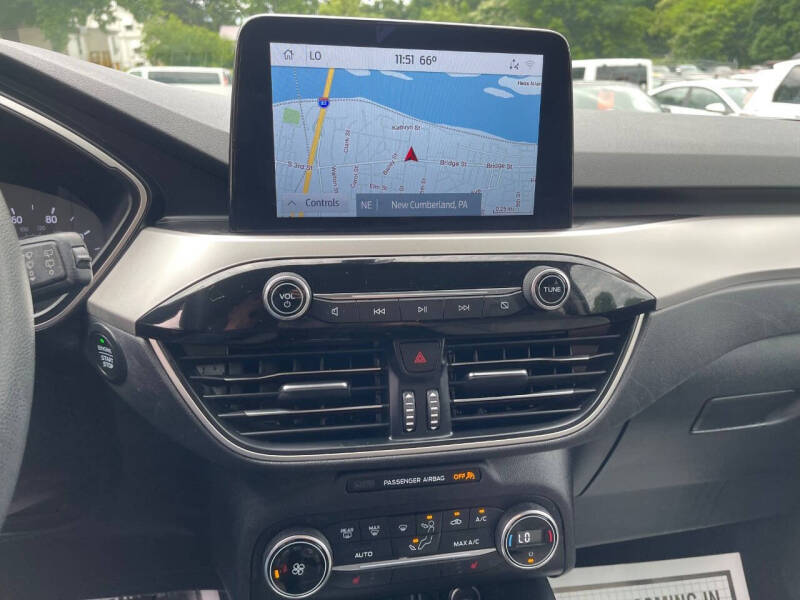 2020 Ford Escape SE