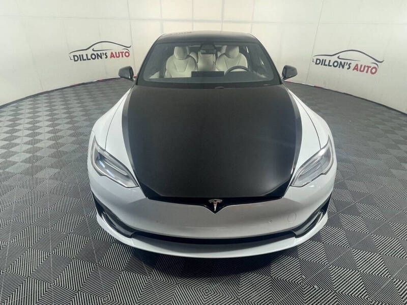 2021 Tesla Model S Plaid