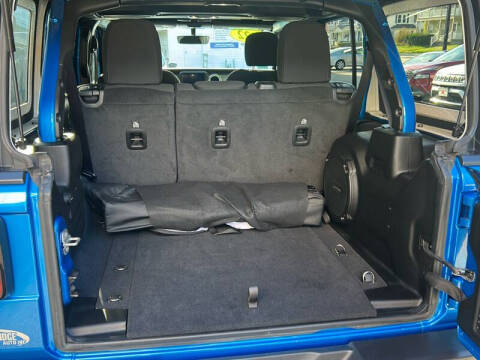 2022 Jeep Wrangler Unlimited Sahara