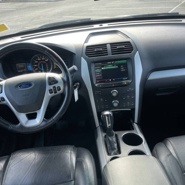 2011 Ford Explorer XLT