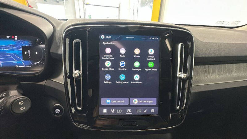 2026 Volvo XC40 B5 Plus