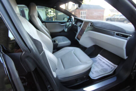 2016 Tesla Model S P90D