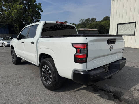 2022 Nissan Frontier SV