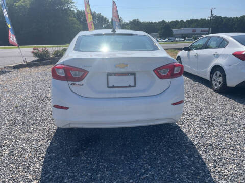 2017 Chevrolet Cruze LS Auto