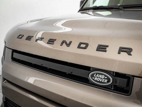 2026 Land Rover Defender 110 P300 S