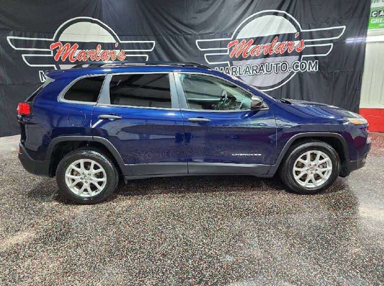 2016 Jeep Cherokee Sport