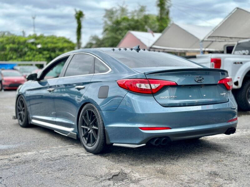 2017 Hyundai Sonata Sedan - $18,995