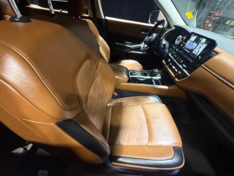 2024 Nissan Pathfinder Platinum