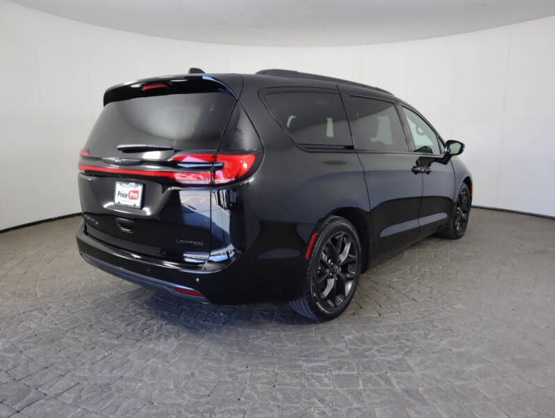 2025 Chrysler Pacifica Limited