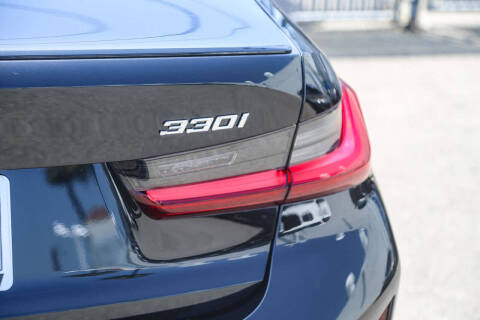 2025 BMW 3 Series 330i xDrive