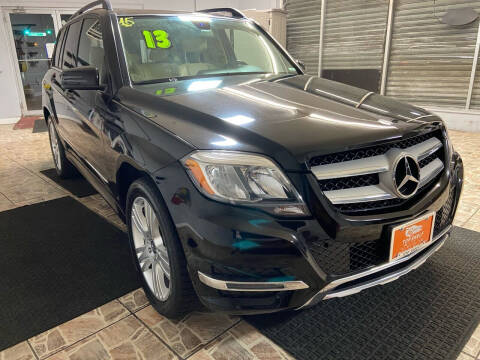 2013 Mercedes-Benz GLK for sale at TOP SHELF AUTOMOTIVE in Newark NJ