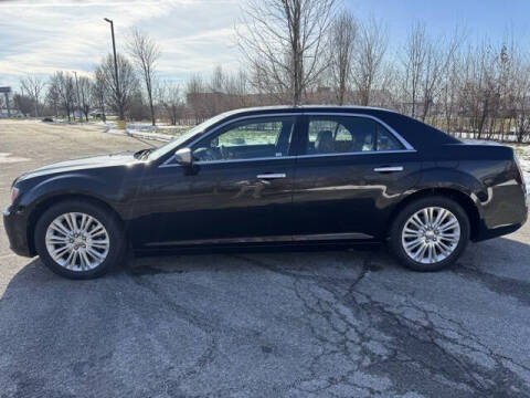 2012 Chrysler 300 C Luxury Series
