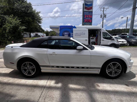 2013 Ford Mustang V6