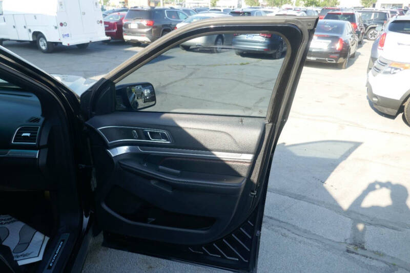 2016 Ford Explorer Sport