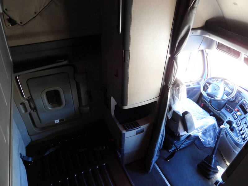 2020 Freightliner Cascadia